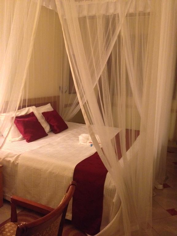 J Residence Motel Entebbe Pokój zdjęcie