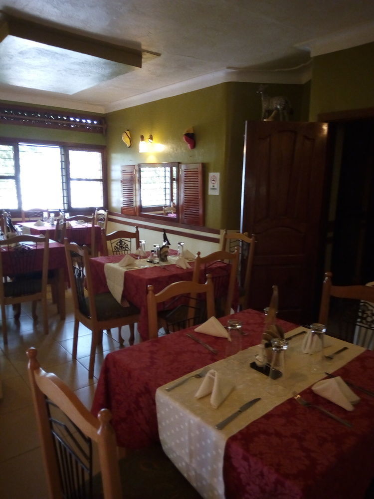 J Residence Motel Entebbe Zewnętrze zdjęcie